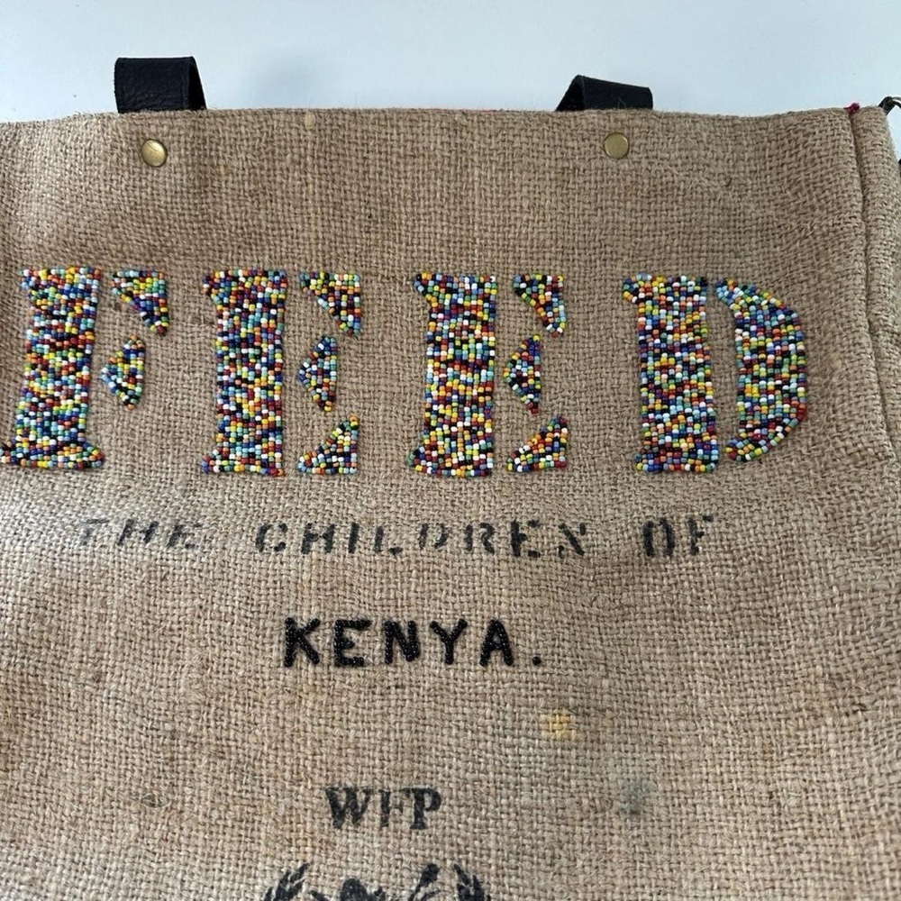 π FEED Kenya Africa Bag | Beaded Burlap Reversible Tote | WFP Artisan Crossbody - Picture 4 of 9